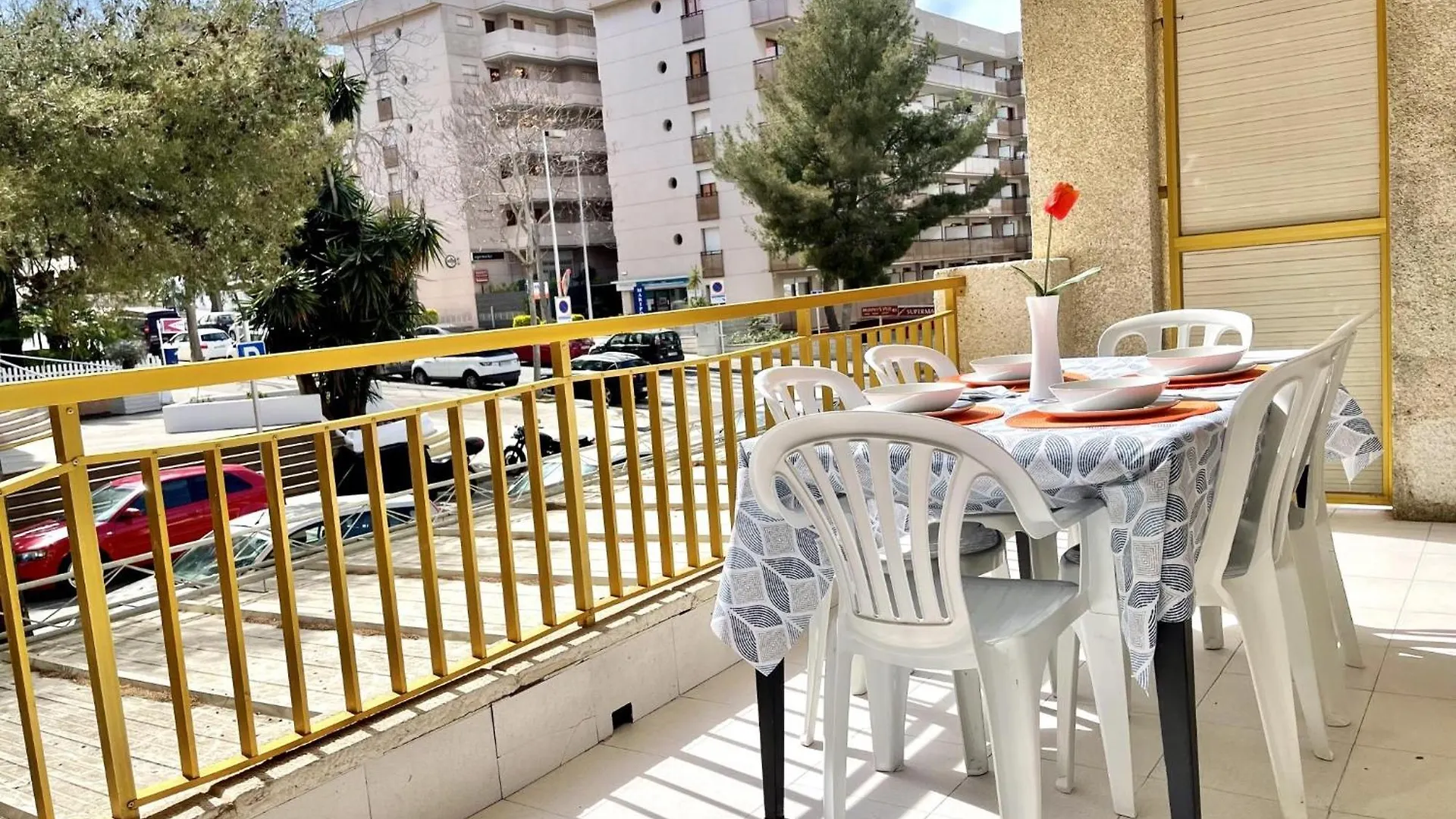 Apartbeach Cataluna 92 Climatizado Y Junto Playa Salou 0*,  Spain