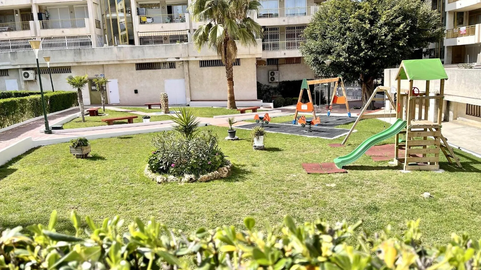 Apartbeach Cataluna 92 Climatizado Y Junto Playa Salou Spain